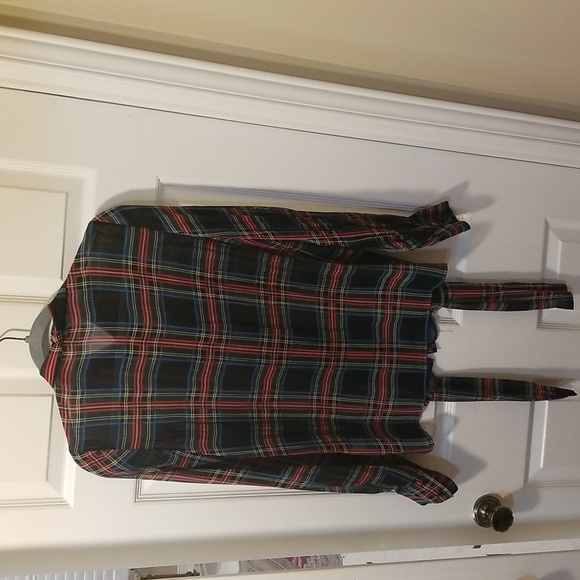 This year trend style blouse. - Picture 4 of 9